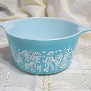 Pyrex bowl Amish Butterprint #473